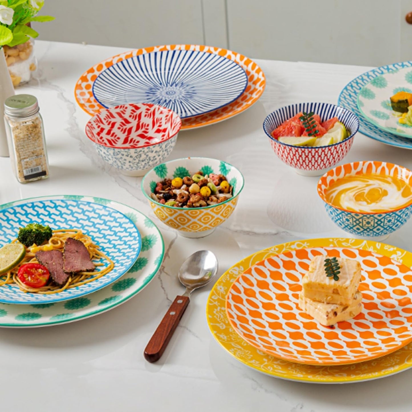 Ceramic Salad Plates Set - 8.5 Inch Small Round Kitchen Dinner Dishes Scratch Resistant Porcelain Microwave Dishwasher Safe - for Sandwich Dessert Pasta Appetizer - Set of 6 - Assorted Colors