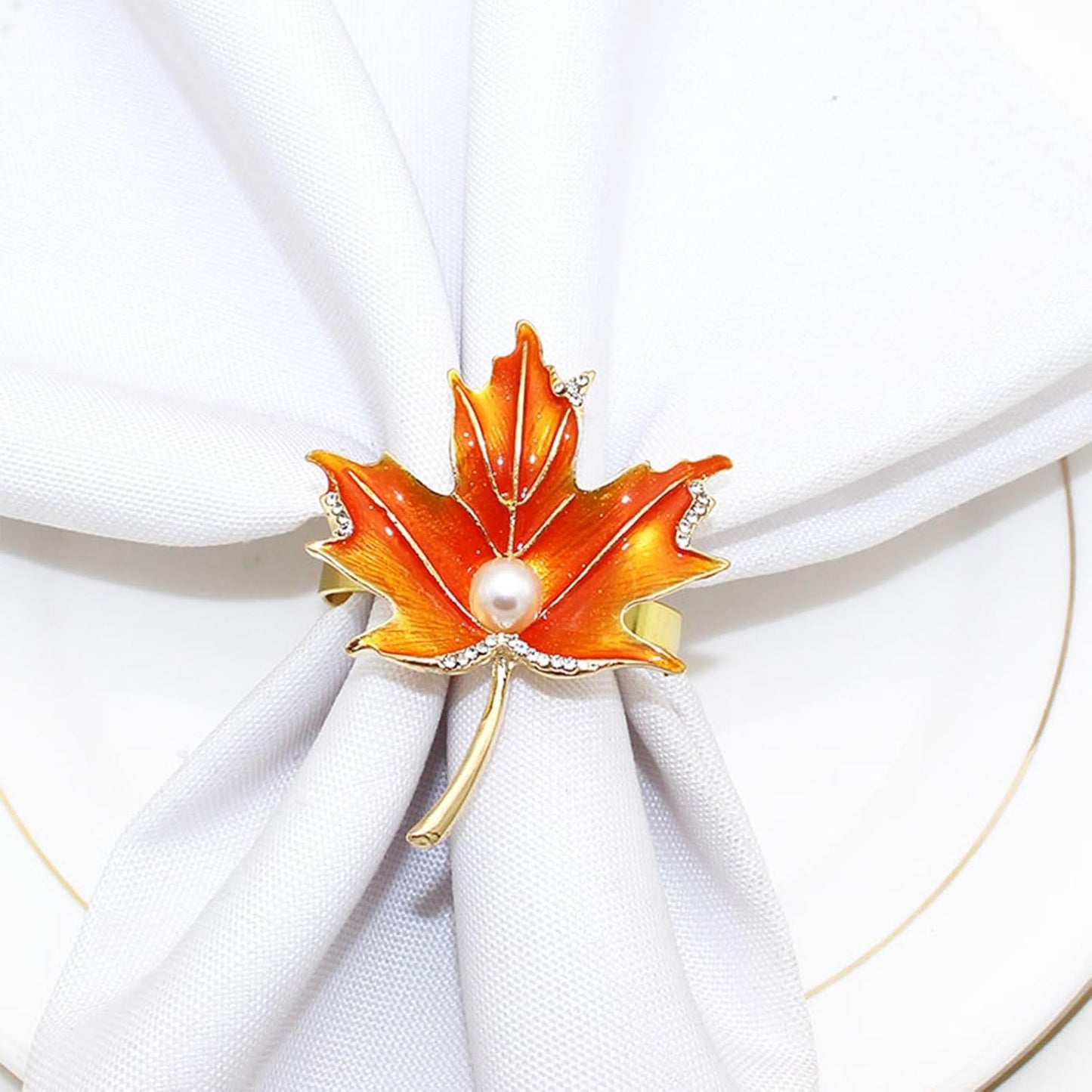 8Pcs Maple Leaves Napkin Rings, Fall Metal Napkin Rings Holder Maple Leaves Serviette Buckle Holder Autumn Pearl Maple Leaf Napkin Buckle for Harvest Season Thanksgiving Fall Decoration
