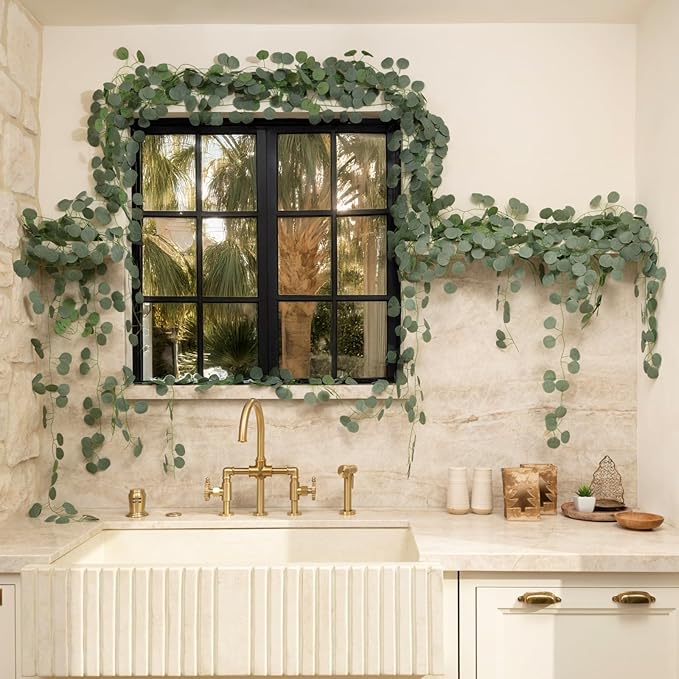 CQURE 28Pcs Eucalyptus Garland,Artificial Eucalyptus Leaves Table Greenery Garland Wreath Vines for Wedding Party Table Bedroom Wall Room Decor
