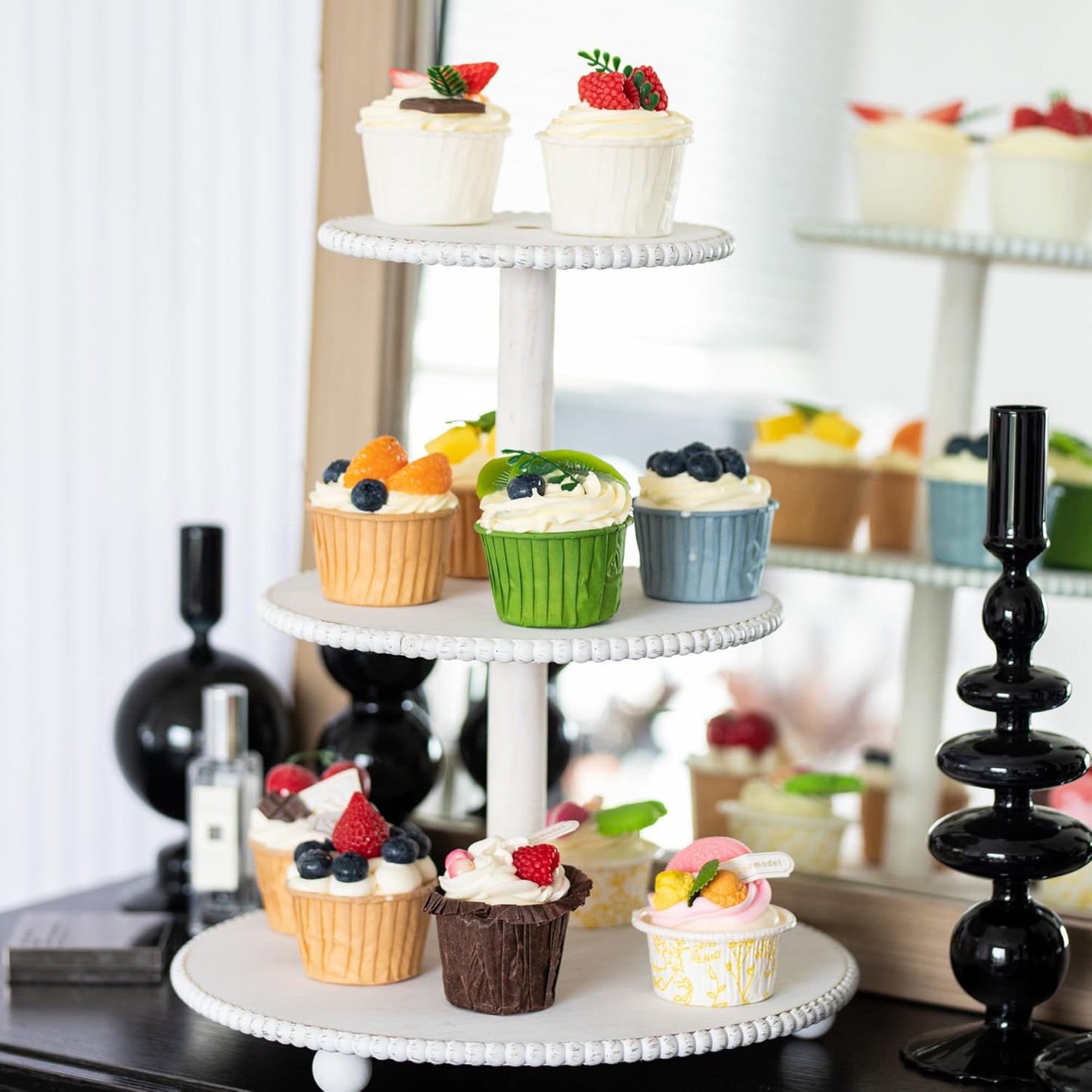 3-Tiered Cupcake Stand, White Wooden Beaded Cupcake Tower for Home Decoration, Farmhouse Cake Stand 3-Tiered Tray for Display Birthday Wedding Baby Shower Tea Party Decor