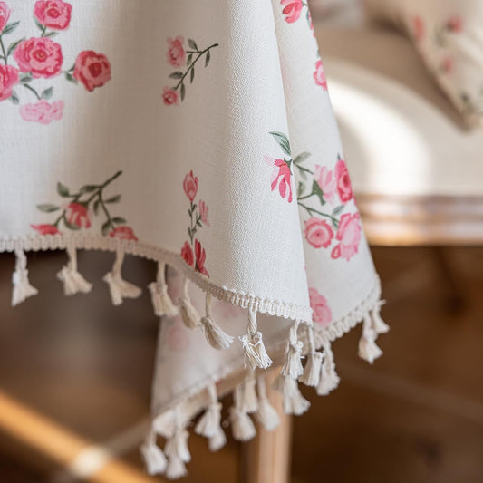 ENJOYBRIDAL Floral Tablecloth - 60 x 102 Inch - Picnic Rectangle Table Cloth Coffee Boho Dining 8-10 Seats Table Cover Farmhouse Kitchen Cute Decorative Camping Furniture Protector