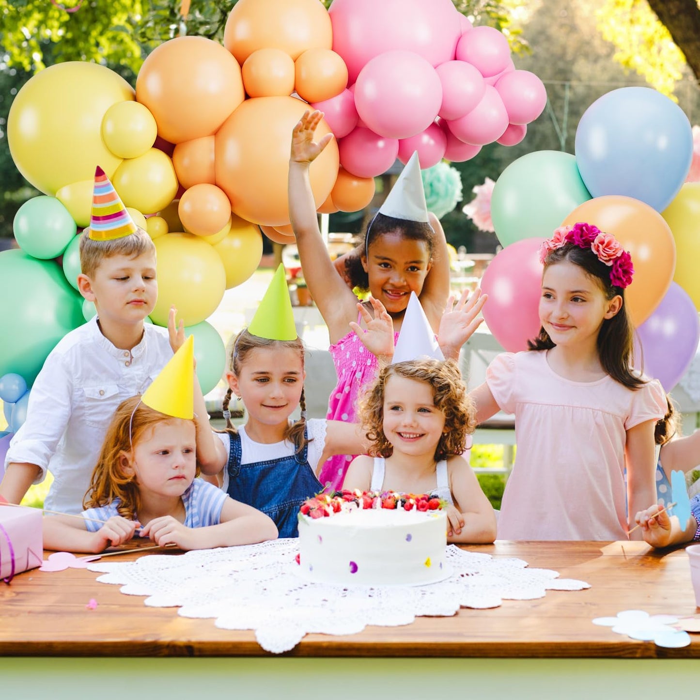 Labeol Pastel Rainbow Balloons Different Sizes 146PCS 18/12/10/5 Inch Rainbow Balloon Garland Arch Kit Quality Latex Balloons Assorted Colors Decorations for Birthday Party Baby Shower Wedding