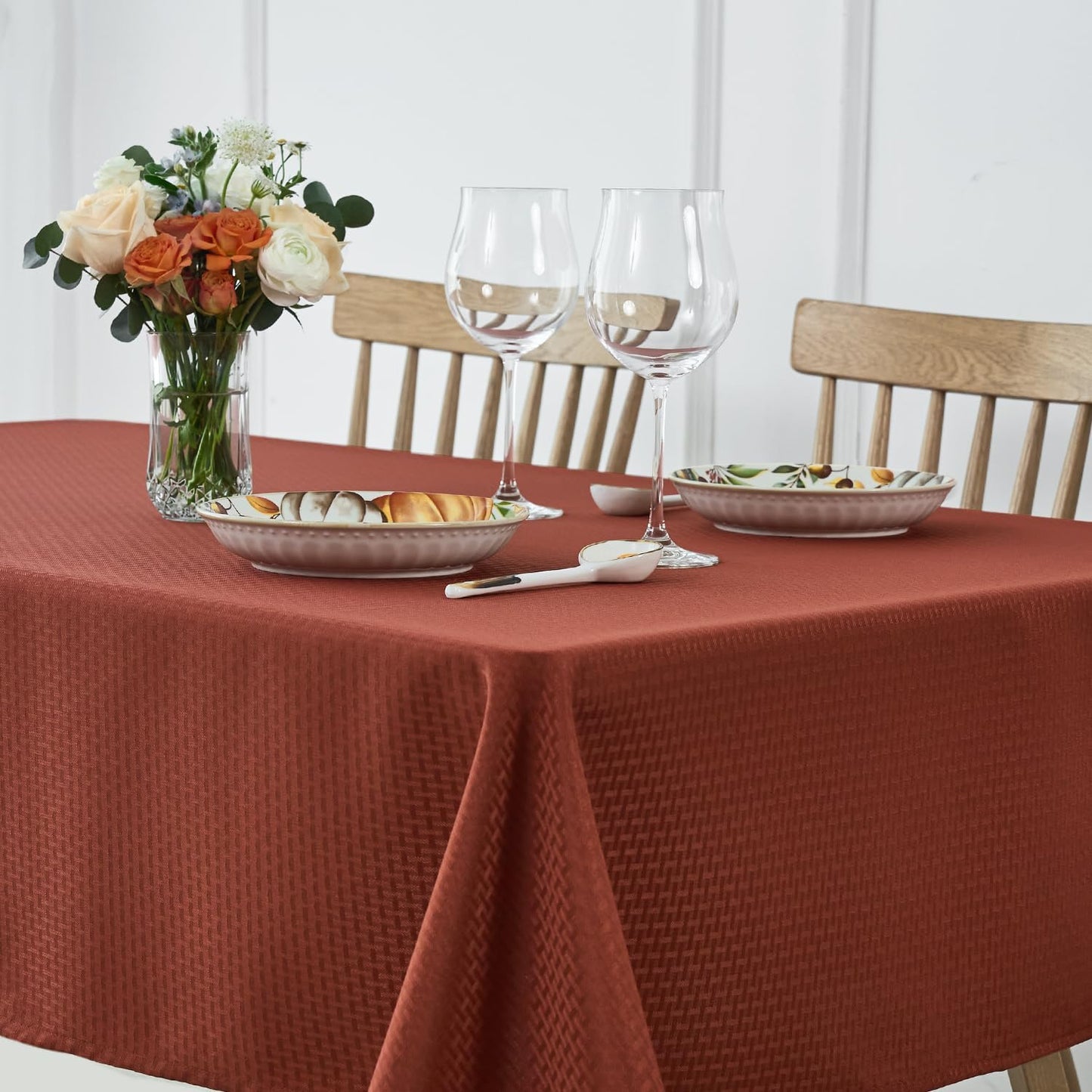 maxmill Rectangle Weaved Design Tablecloth Waterproof Spillproof Fall Table Cloth, Kitchen Dining Room Thanksgiving Decoration, Fabric Table Cover Halloween Party, 52 x 108 Inch, Rustic Brick