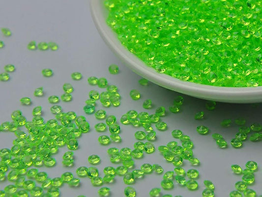 ZKC 4.5mm 10000PCS Green Crystal Acrylic Diamond Vase Fillers Beads for Wedding Centerpiece Table Scatter Shower Party Vase Beads Decorations