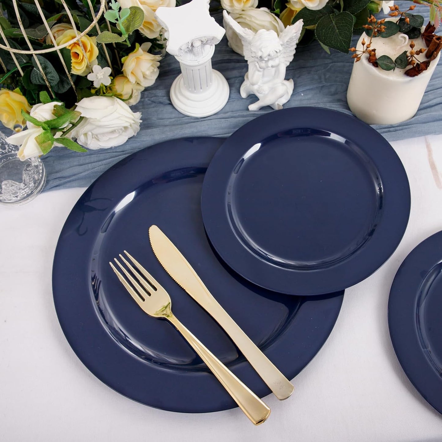 FLOWERCAT 100PCS Blue Plastic Plates - Heavy Duty Blue Disposable Plates for Possover Party/Wedding/Hanukkah - Include 50PCS 10.25inch Dinner and 50PCS 7.5inch Dessert/Salad Plates for 50 Guests