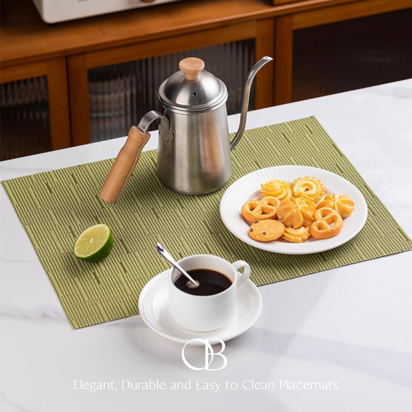 Placemats Set of 4 - Easy Clean Woven Vinyl Placemats for Dining Table, Indoor/Outdoor Place Mats, Washable PVC Table Mats （Pea Green）