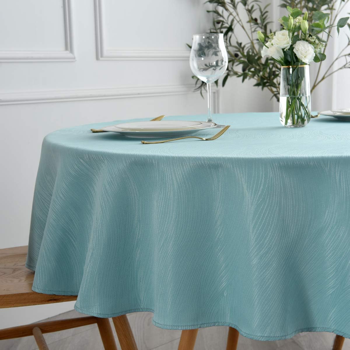 maxmill Jacquard Round Table Cloth Swirl Design Waterproof Antiwrinkle Spillproof Heavy Weight Soft Tablecloth for Circular Table Cover and Kitchen Dinning Tabletop Round 70 Inch Turquoise