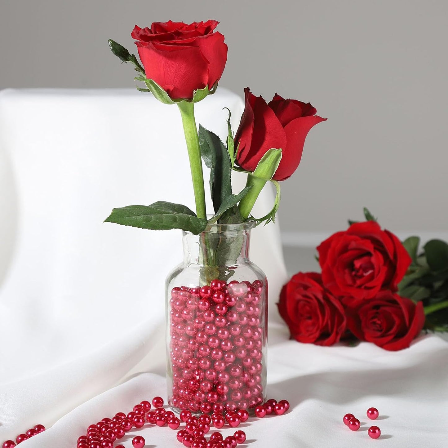 980pcs Undrilled Holeless ABS Faux Pearl Beads for Vase fillers, No Hole Round Pearls for Cosmetic Boxes, DIY Parts, Table Scatter, Wedding, Birthday Party Home Decorating (Purplish Red, 8mm)