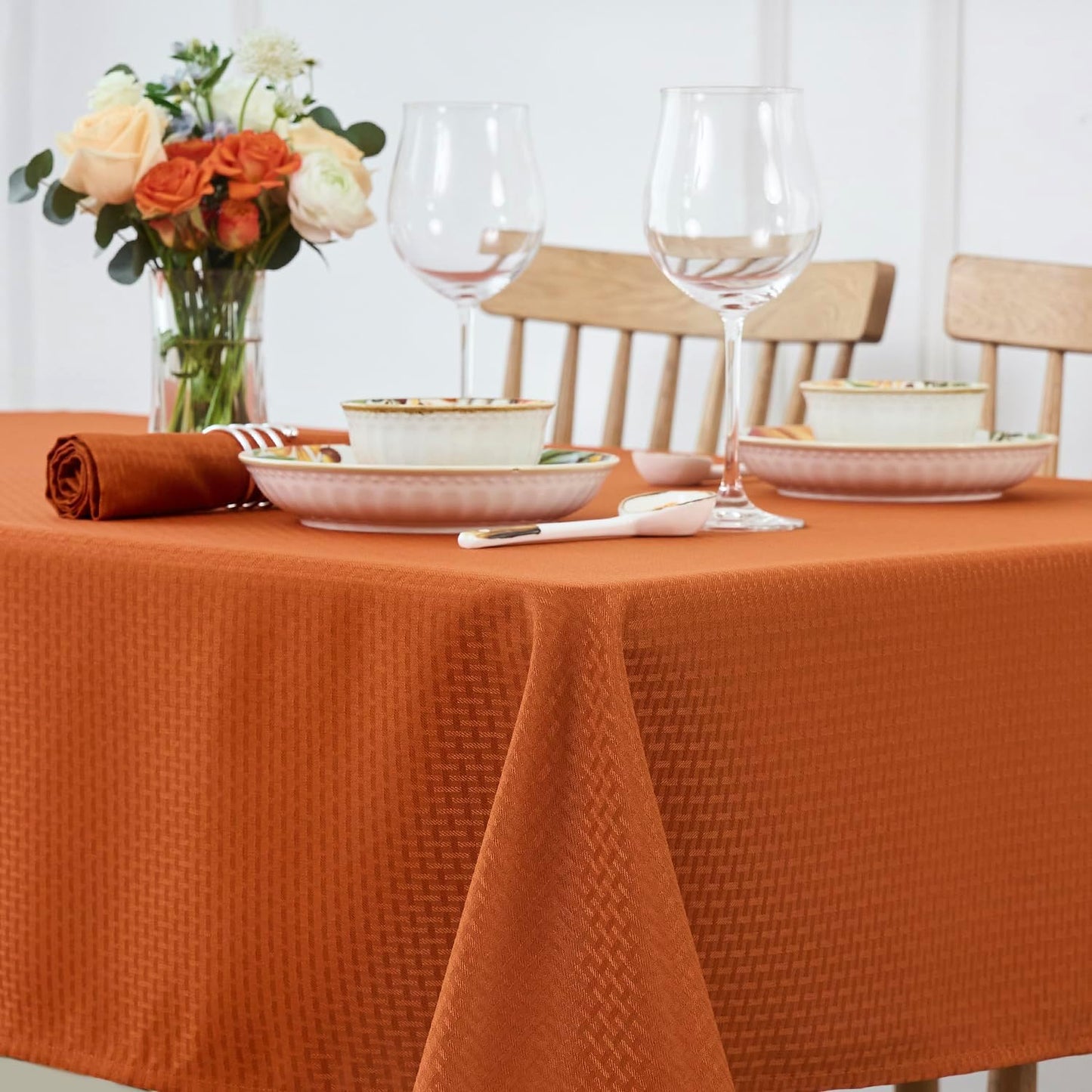 maxmill Weaved Texture Rectangular Tablecloth Water Resistance Antiwrinkle Spillproof Soft Fall Table Cloth for Dining Room, Thanksgiving Parties and Halloween Holiday Dinners, 60 x 120 Inch, Rust