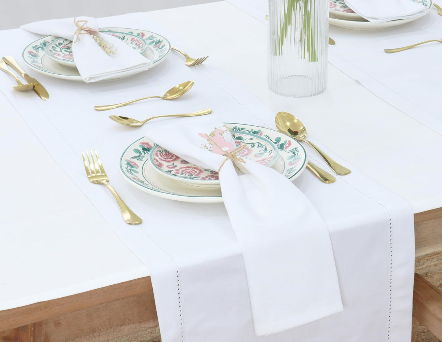 PurpleEssences Set of 6 Cloth Dinner Napkins 100% Cotton 18x18 Inch - Soft Durable Washable - Ideal for Farmhouse Party Fall Thanksgiving - Perfect Everyday Use Table Linen - White
