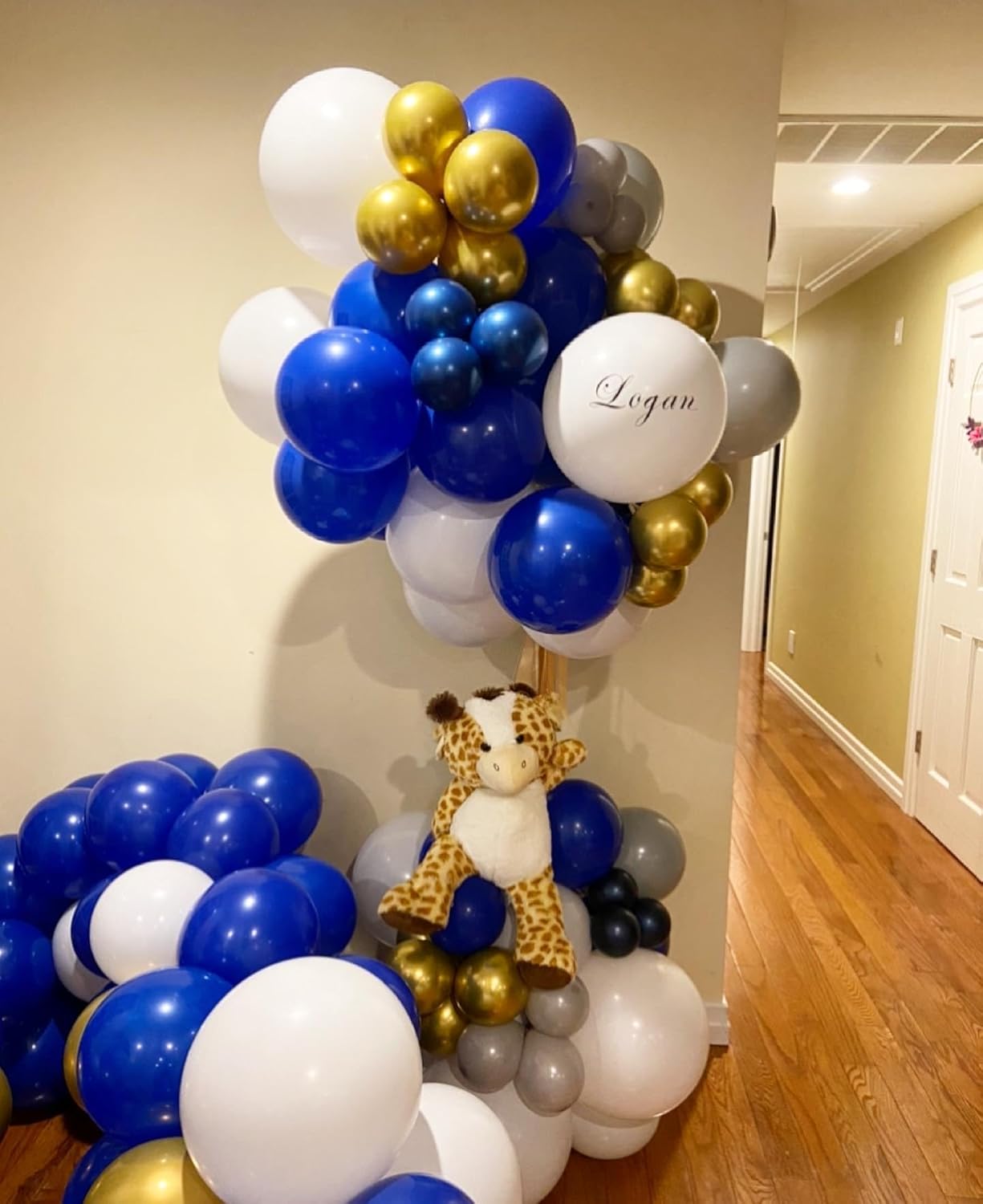 Blue and Gold Balloon Arch Kit, Explosion Star Royal Dark Blue and Metallic Gold White Balloons 22 18 12 10 5 Inch Different Size Balloons for Anniversary Wedding New Year Birthday Decorations