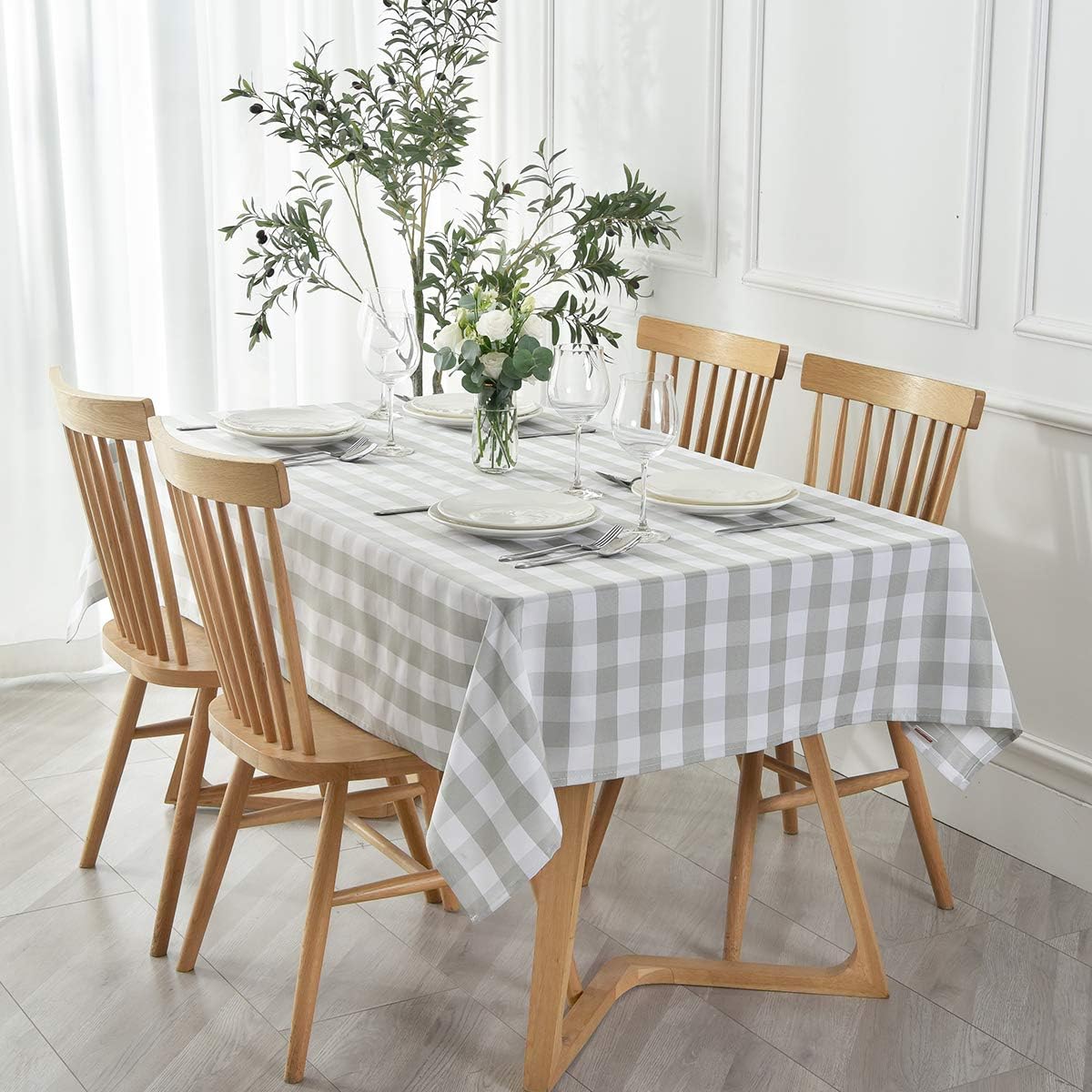 maxmill Checkered Tablecloth Stain Resistant Waterproof and Wrinkle Resistant Washable Heavy Weight Table Cloth Gingham for Dining Room and Outdoor Use, Rectangle 60 x 120 Inch Gray and White