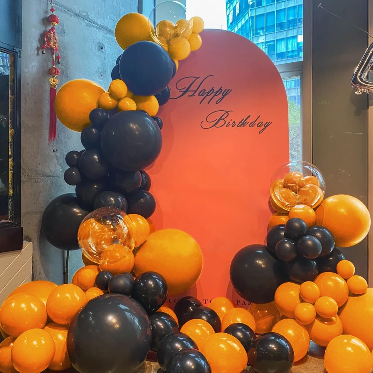 Orange and Black Balloons Arch Kit, 151Pcs Black Orange Bobo Balloons Garland 18 12 10 5 inch for Halloween, Graduation, Birthday Bengals, Harley Davidson Party Decoration