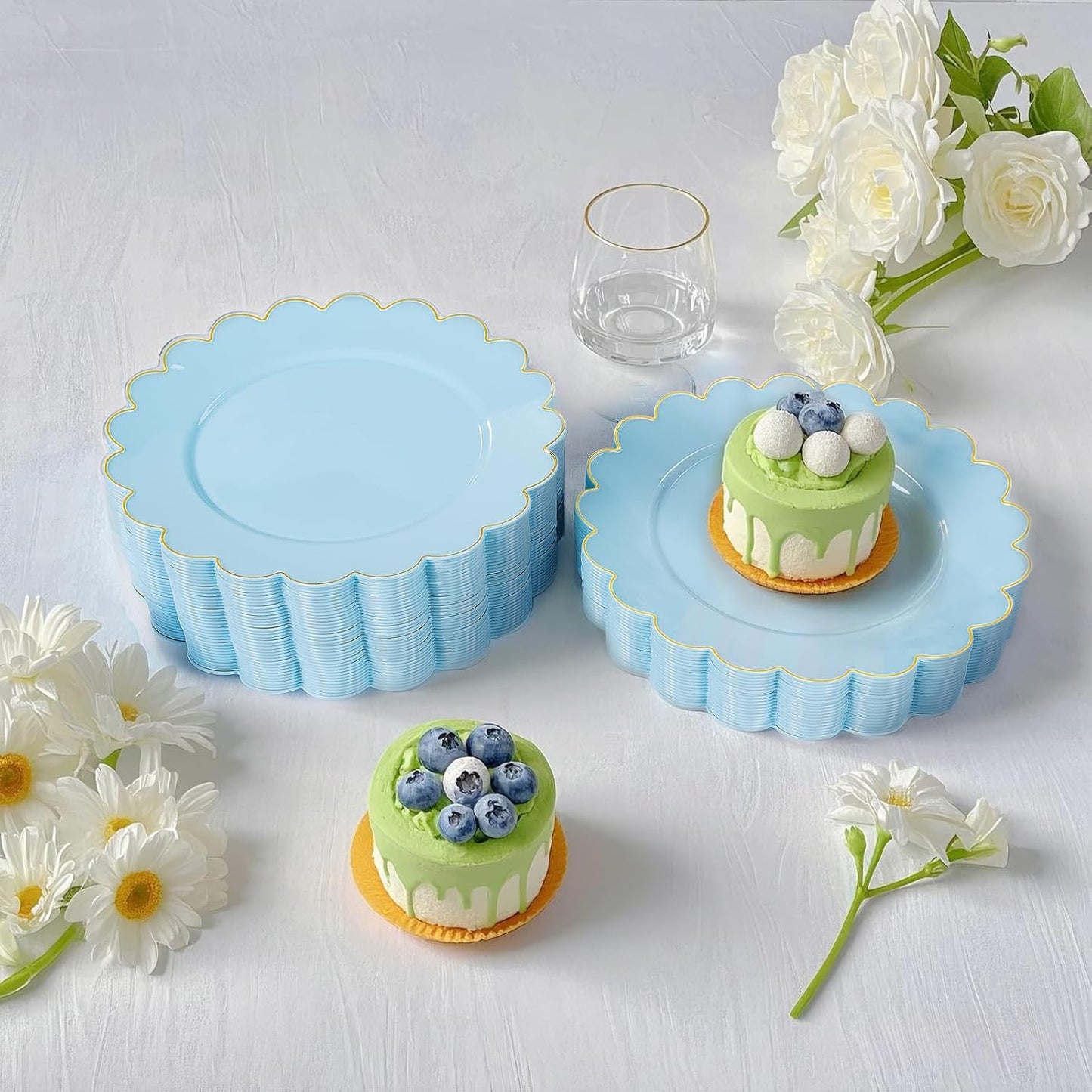 LIYH 100 Pcs Blue Plastic Plates - 7.5 Inch Scalloped Edges Disposable Dessert/Salad Plate- Blue with Gold Rim Premium Hard Appetizer Cake Plastic Plates for Party, Weddings, Bridal Shower