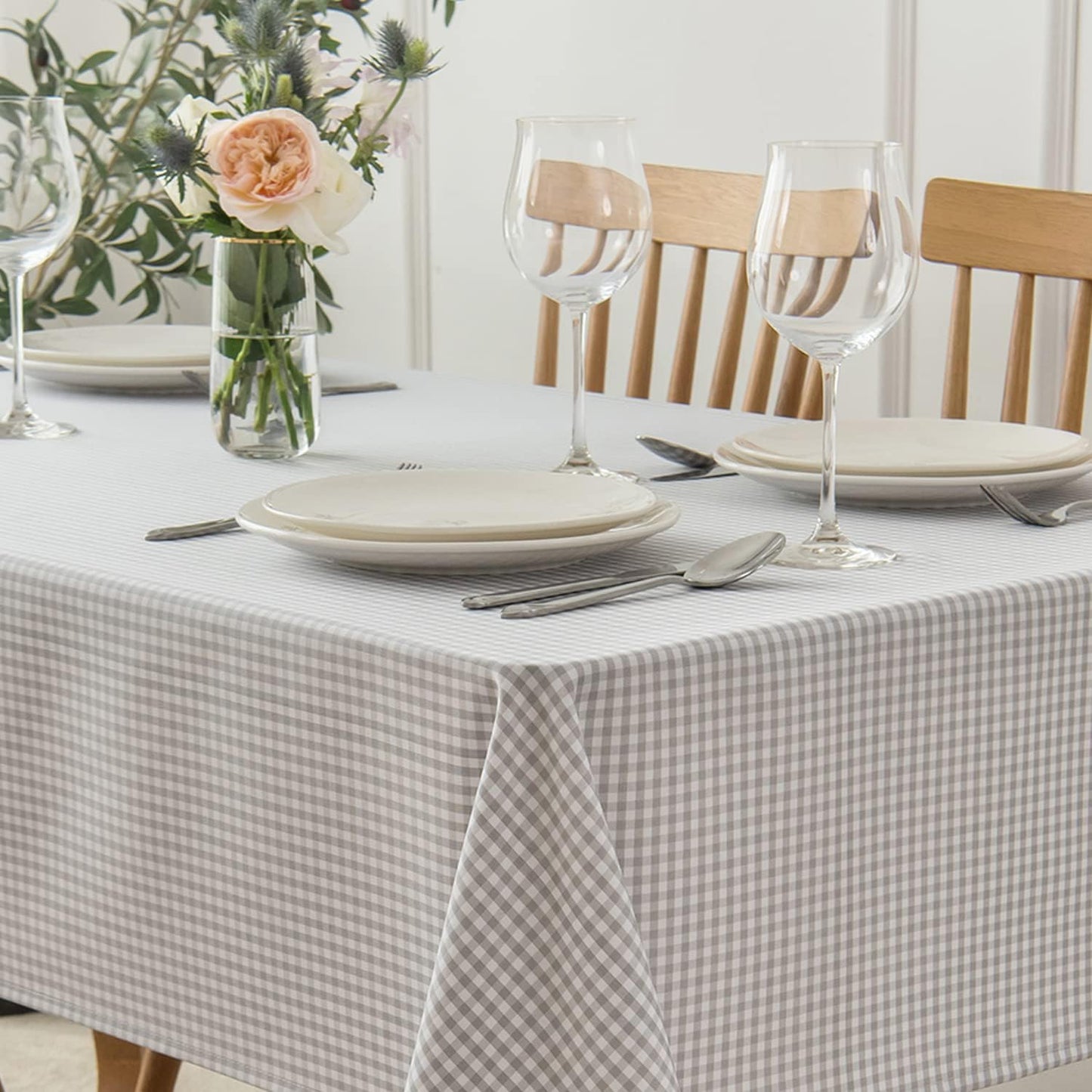 maxmill Checkered Square Tablecloth Waterproof Spillproof Wrinkle Resistant Heavy Weight Soft Gingham Table Cloth for Picnic Dinner and Party Washable Polyester Fabric, 60 x 60 Inch Grey White