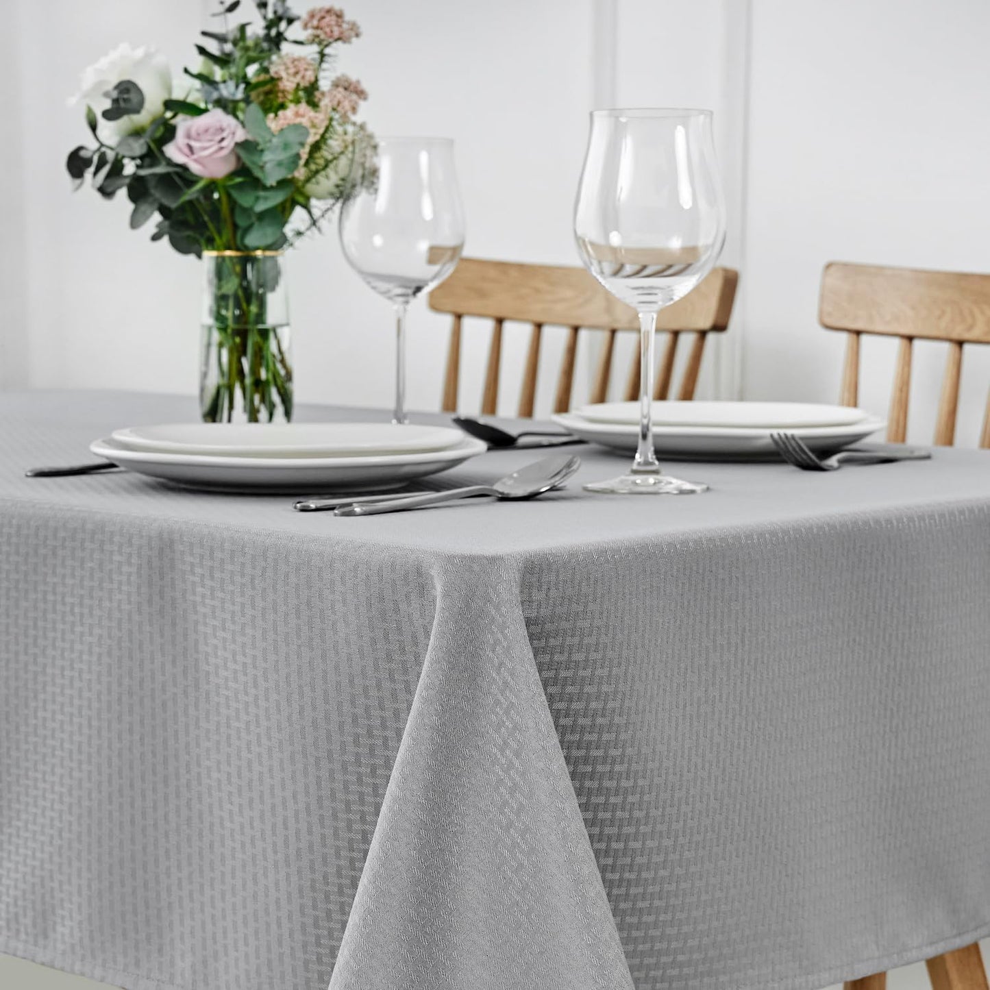 maxmill Square Tablecloth Weaved Texture Stain Resistant Waterproof Wrinkle Free Washable Soft Table Cloth, Decorative Fabric Table Cover for Dining Room Dinner Parties, 52 x 52 Inch, Light Grey
