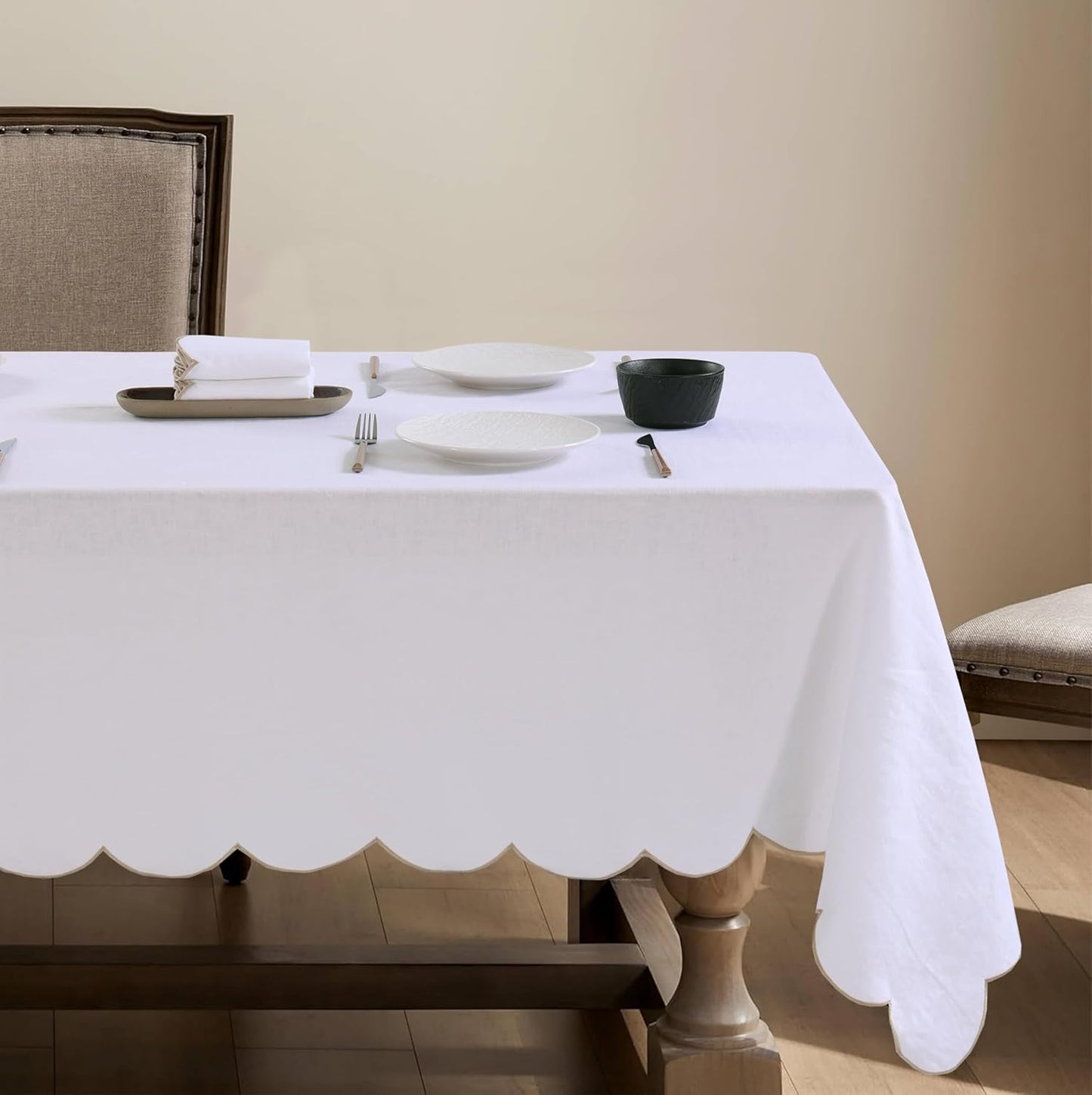 100% Pure Linen Scalloped Embroidery Rectangle Tablecloths 84Lx60W Inch for Dinners, Parties, Spring, Easter, Machine Washable, 6-8 Sets, White(Edges-Gold)