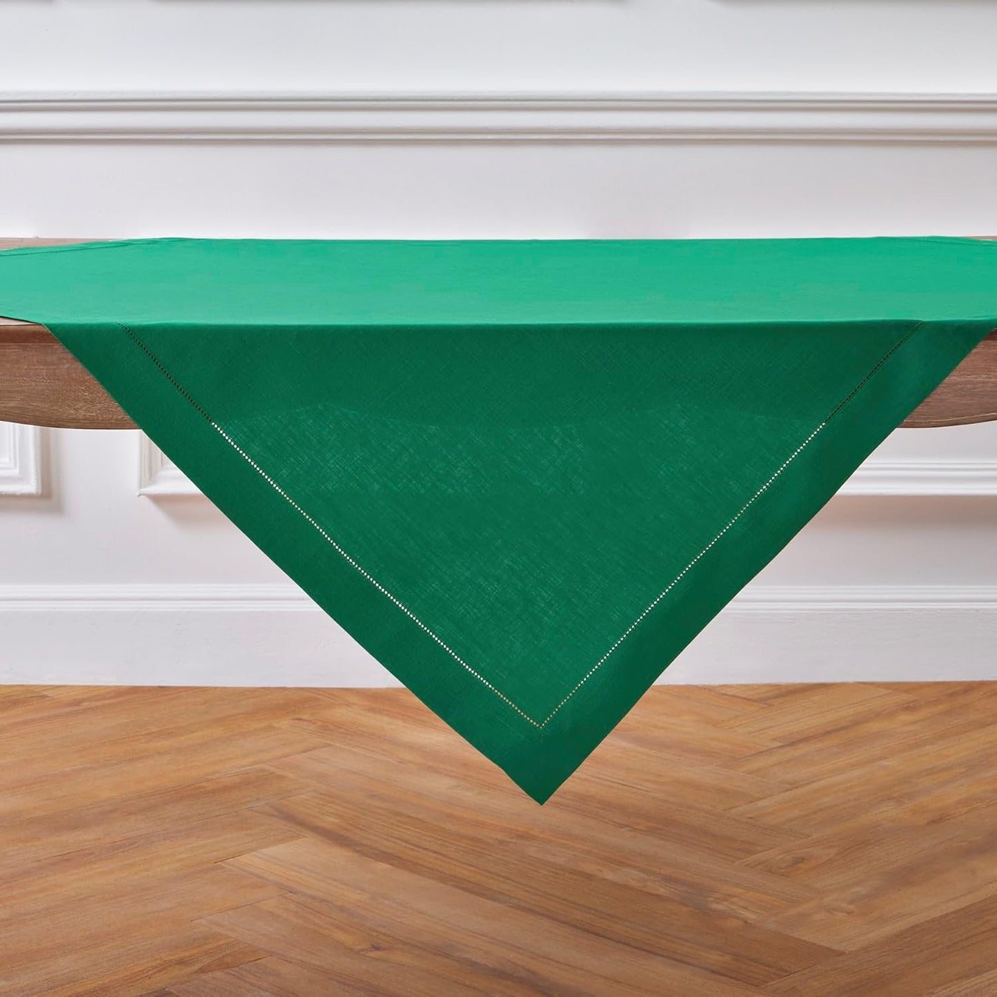 Solino Home Linen Emerald Green Tablecloth 52 x 52 Inch - 100% Pure Linen Square Table Throw - Classic Hemstitch, Machine Washable Table Cloth for Christmas