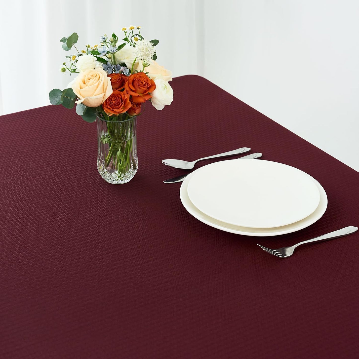 maxmill Weaved Texture Rectangle Tablecloth Water Resistant Wrinkle Free Spill-Proof, Soft Table Cloth for Dining Room Decoration, Banquet Parties Event Holiday Dinner, 60 x 84 Inch Burgundy