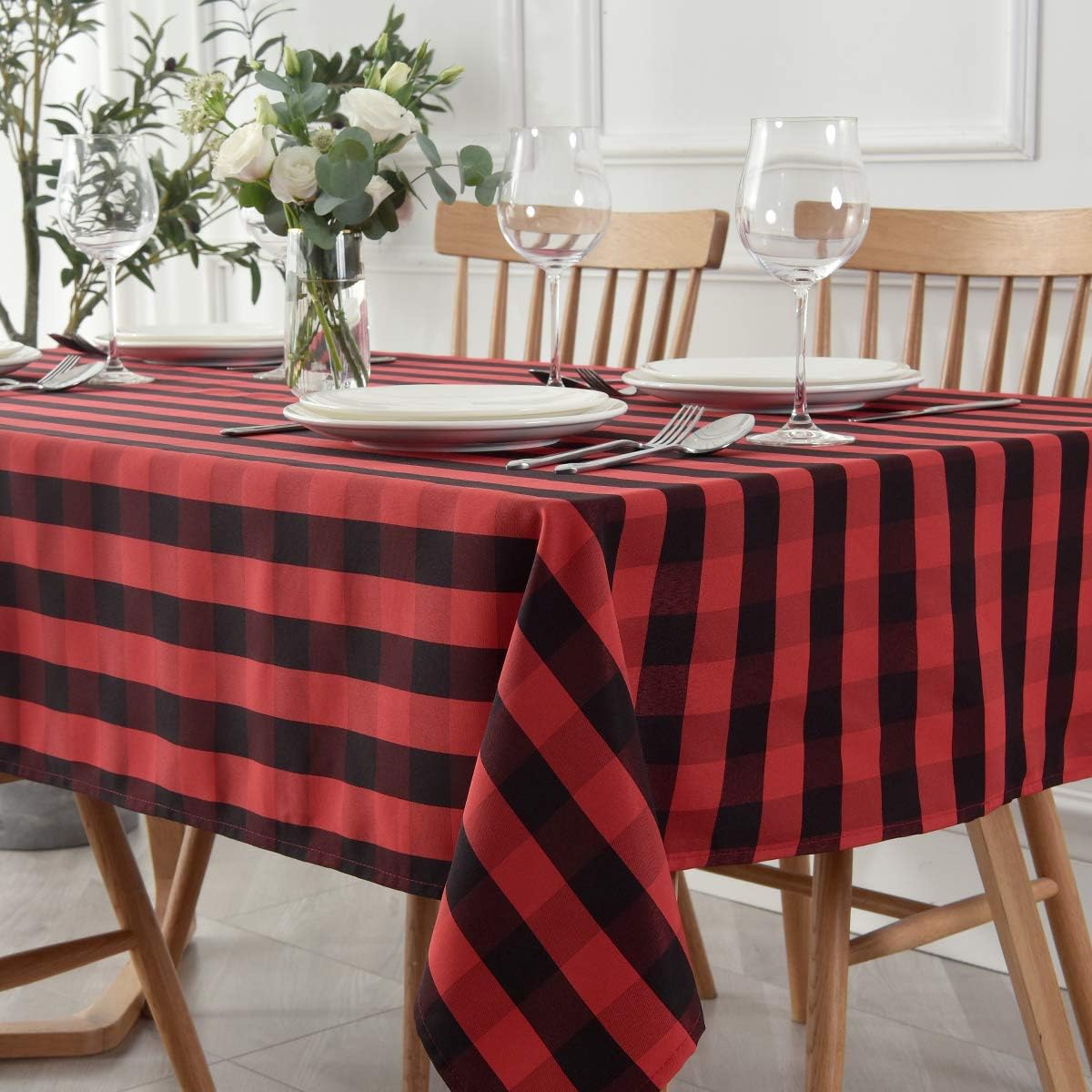 maxmill Square Checkered Tablecloth Water Resistance Antiwrinkle Spillproof Heavy Weight Gingham Table Cloth Buffalo Plaid for Buffet Banquet Parties Event Holiday Dinner 70 x 70 Inch Black and Red
