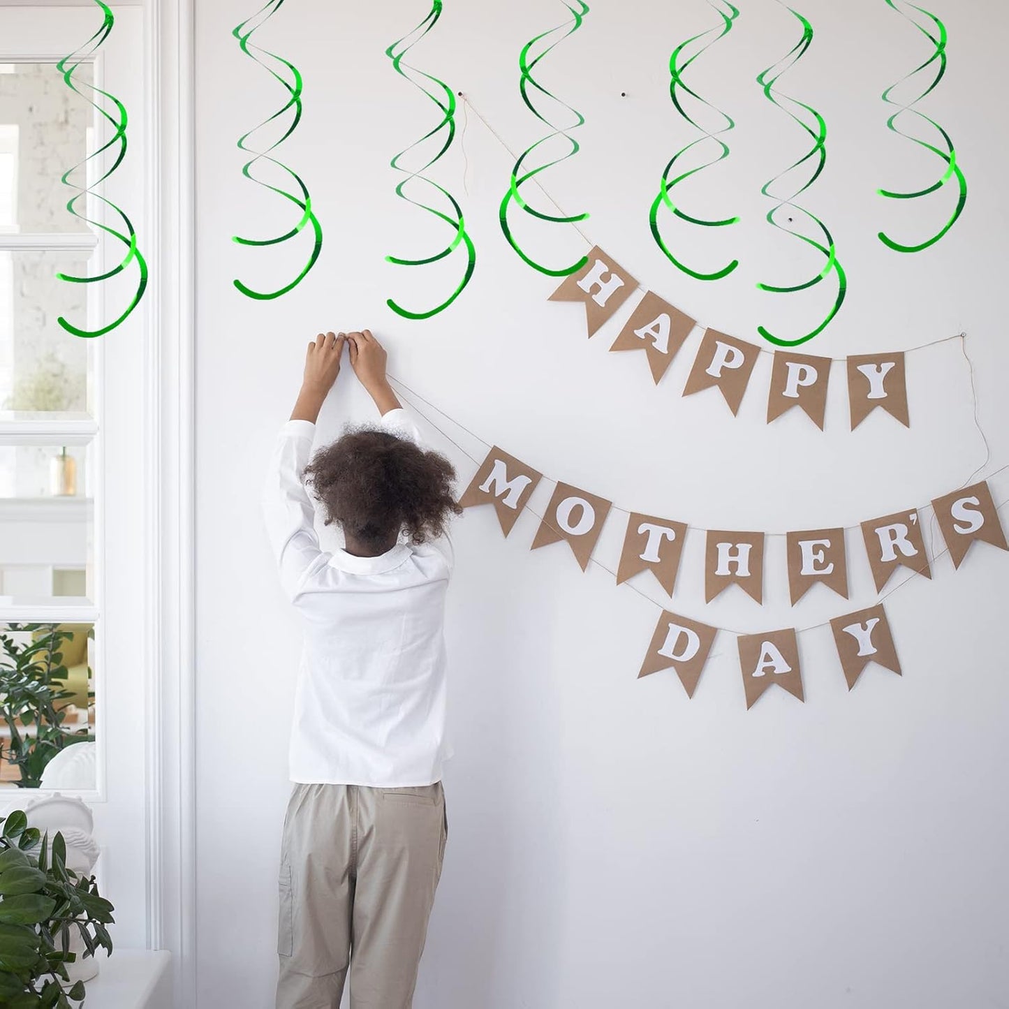 30 Pieces Green Party Hanging Swirls, Plastic Streamer Ceiling Decorations Wedding Baby Shower Birthday Party Decorations
