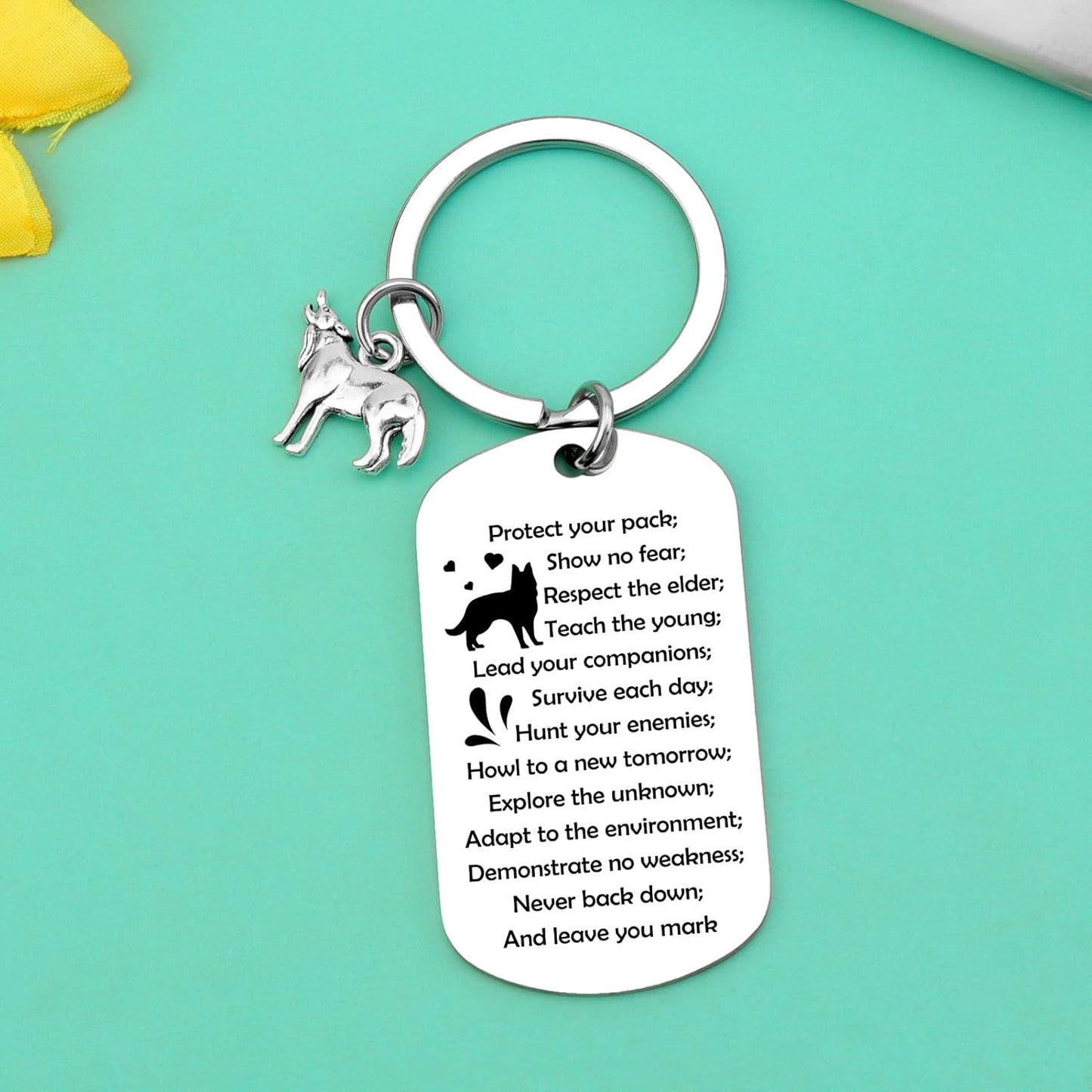 Baipilu Wolf Lover Gifts for Women Wolf Gift for Men Keychain Animal Lover Gifts Inspirational Gifts for Women Men Wolf Themed Gifts Wolf Gifts for Wolf Lover Graduation Christmas Birthday Gifts