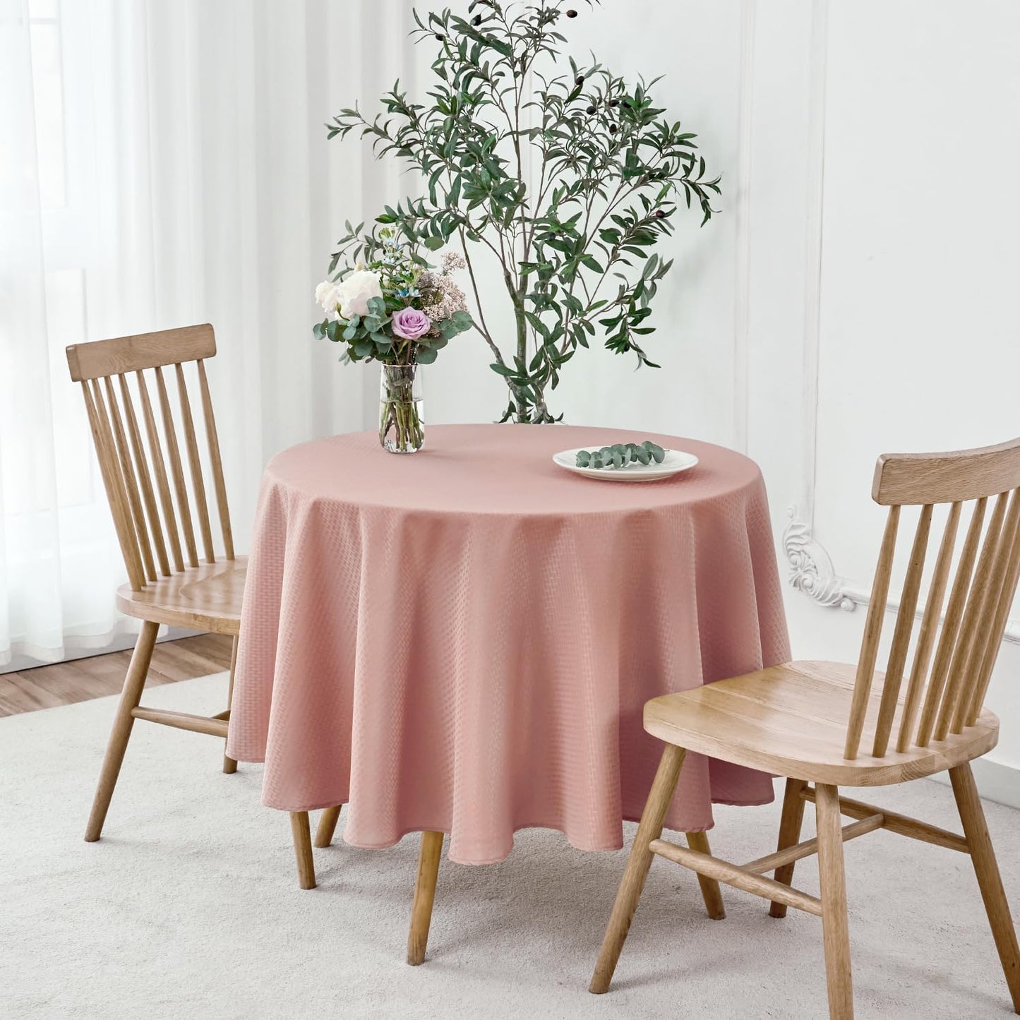 maxmill Round Weaved Texture Design Tablecloth Spill-Proof Wrinkle Free Soft Washable Table Cloth for Circular Table Cover, for Dining Room Banquet Parties Holiday Dinner, 70 Inch Pale Blush
