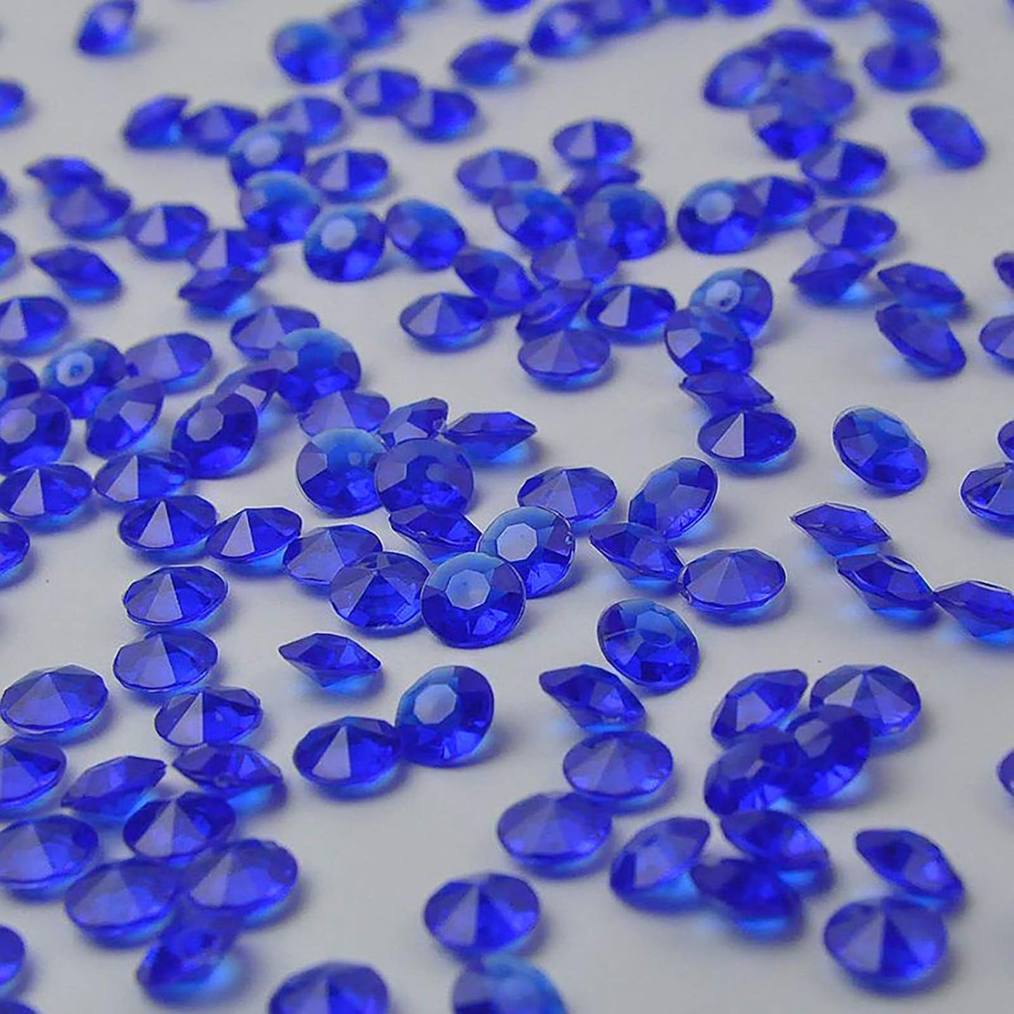 ZKC 4.5mm 10000PCS Blue Crystal Acrylic Diamond Vase Fillers Beads for Wedding Centerpiece Table Scatter Shower Party Vase Beads Decorations