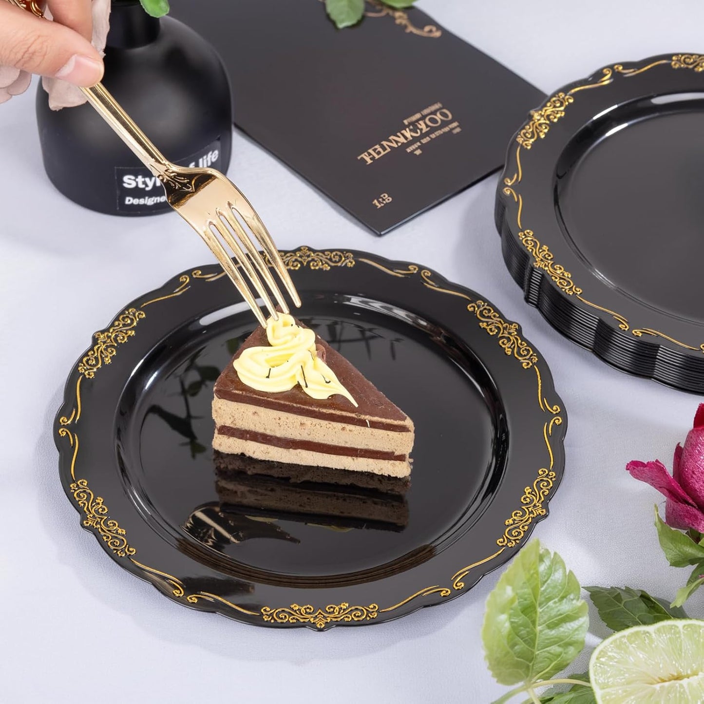 DaYammi 60PCS Black and Gold Plastic Plates, Heavy Duty Black and Gold Disposable Plates Premium 7.5 inch Black Dessert Cake Salad Appetizer Plates Hard Plastic Plates Disposable for Halloween Party