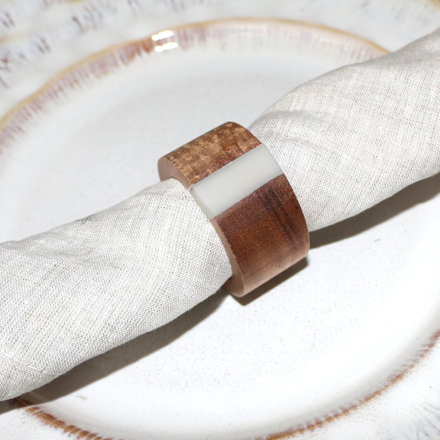 Wooden Napkin Rings Set of 8 for Dinning Table Decor - Acacia Wood Resin Napkin Holde for Cloth Napkin (Round Shape,Ivory Color)