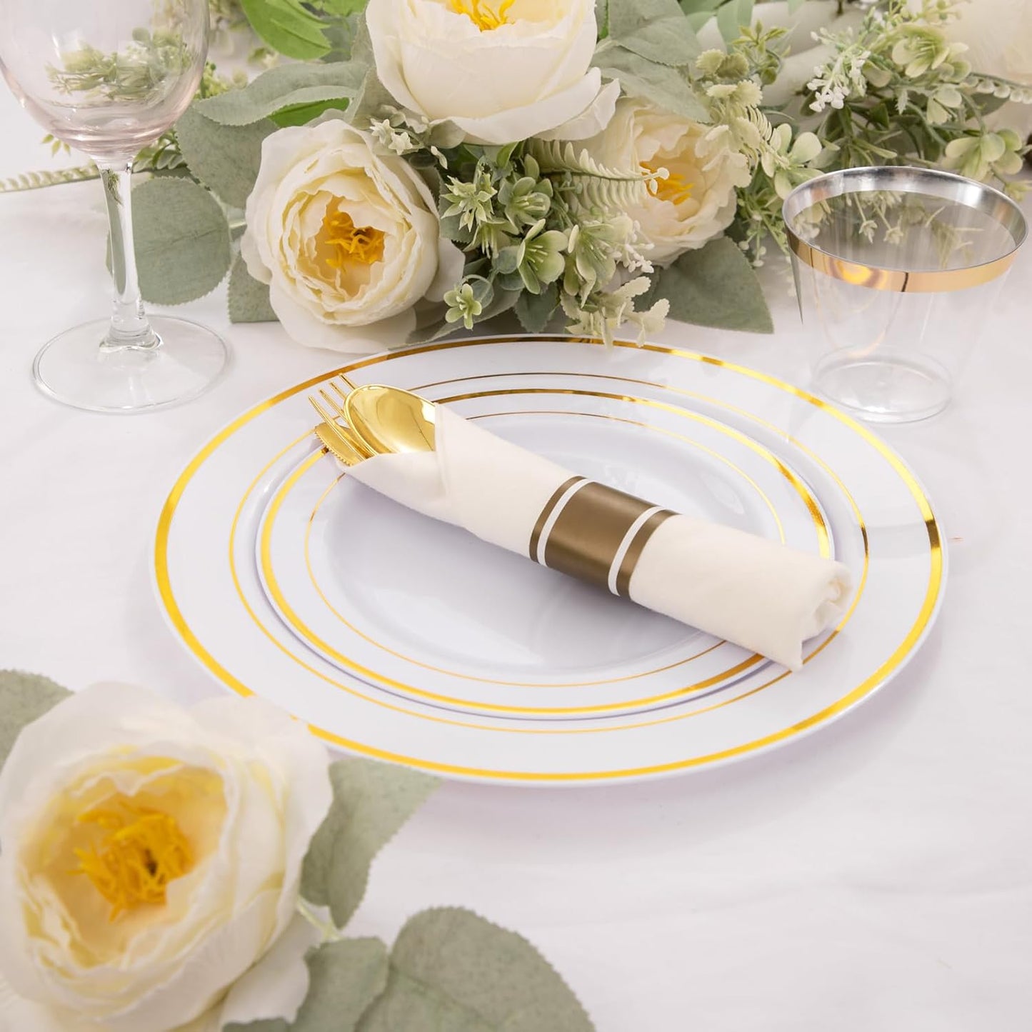 WELLIFE 210 Piece Gold Plastic Dinnerware Set, Include: 30 Dinner Plates, 30 Dessert Plates, 30 Pre Rolled Napkins with Silverware and 30 Cups