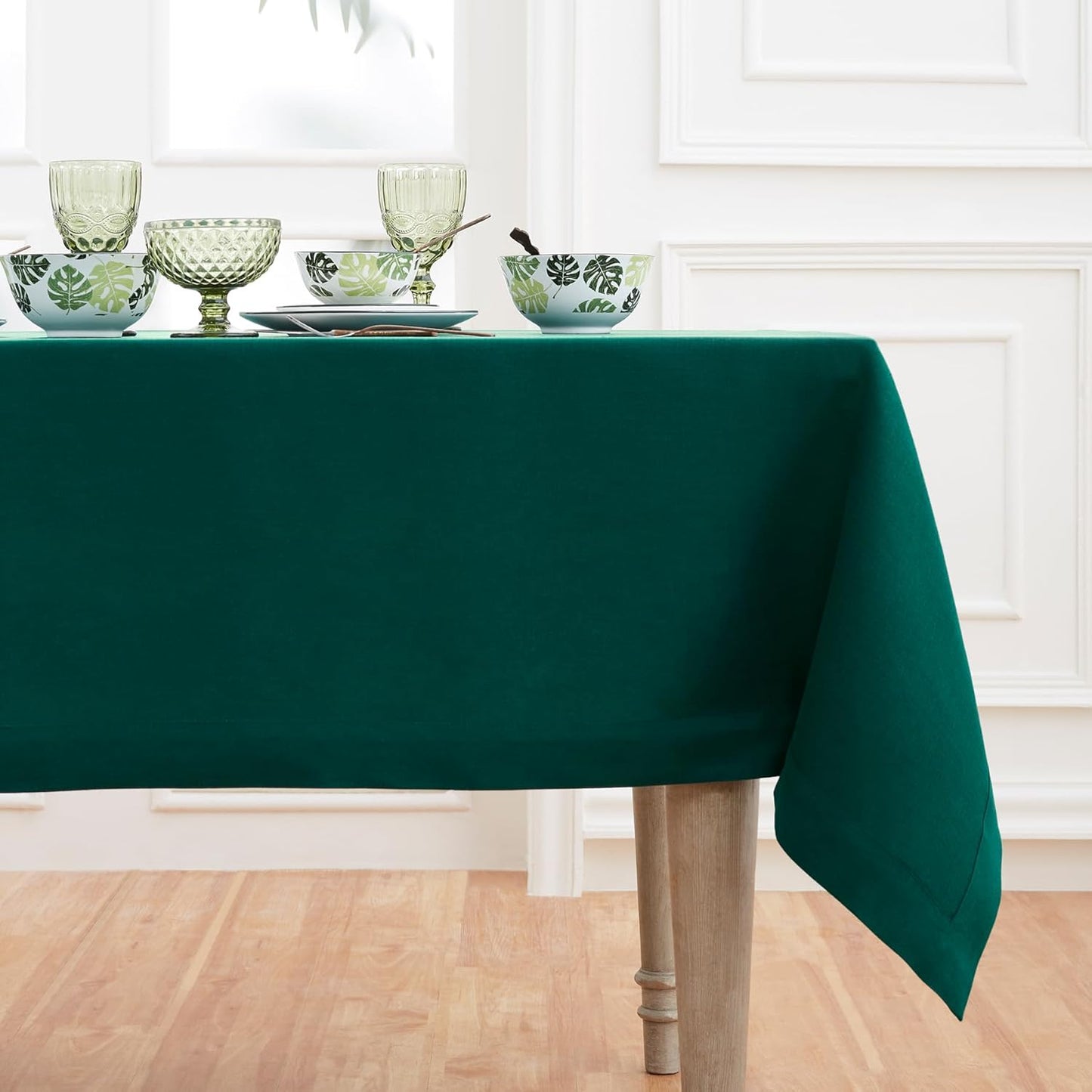 Solino Home Linen Tablecloth for Rectangle Tables 60 x 108 Inch - 100% Pure Linen Rainforest Green Table Cloth - Fete, Machine Washable Cloth Tablecloth for Fall, Thanksgiving, Christmas, Holiday