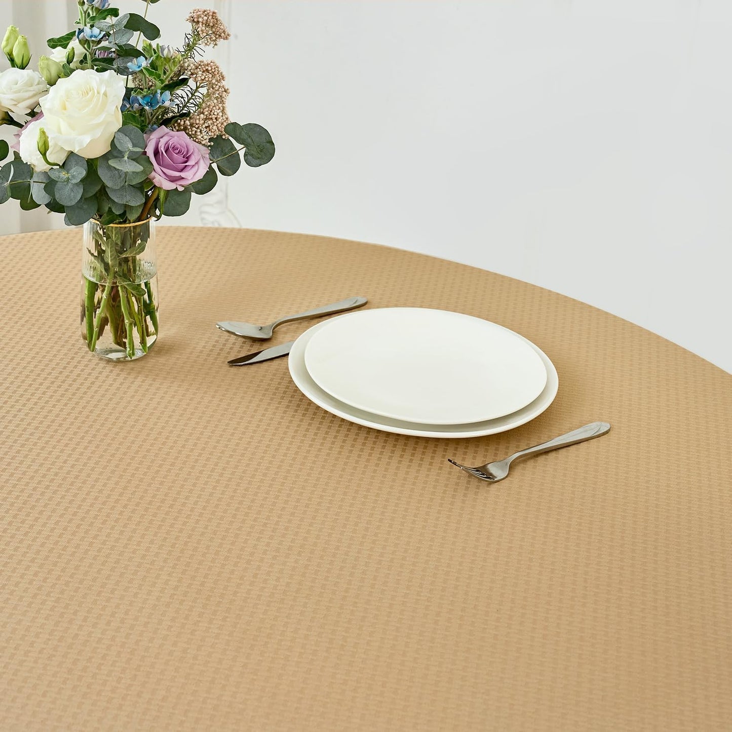 maxmill Round Weaved Texture Design Tablecloth Spill-Proof Wrinkle Free Soft Washable Table Cloth for Circular Table Cover, for Dining Room Buffet Banquet Parties Holiday Dinner, 90 Inch Beige