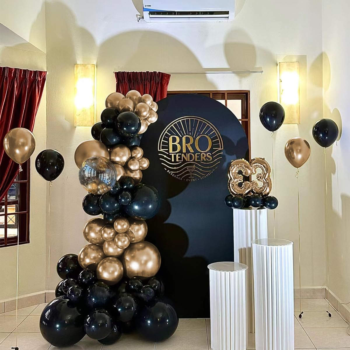 Black Gold Balloons Garland Arch Kit, 151pcs Metallic Gold and Black Balloons Different Size 18 12 10 5 inch for Graduation, Birthday, Anniversary, New Year Party Decorations Supplies