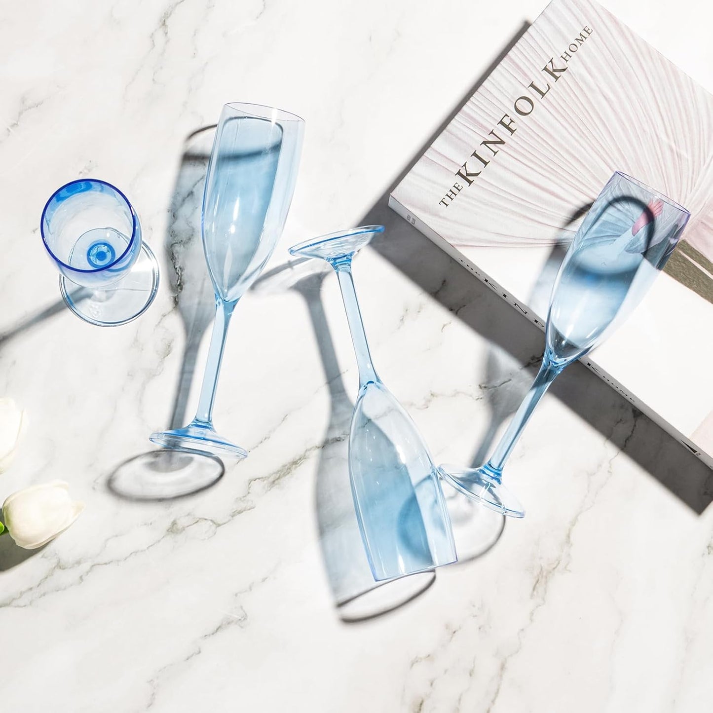 XUWAIDSGN 24 Pcs Champagne Flutes Plastic Wine Glasses Bulk Vintage Champagne Flutes Mimosa Bar Glasses Stemmed Drinking Cups 5.4OZ for Christmas Birthday Wedding Bride (24, Clear blue)