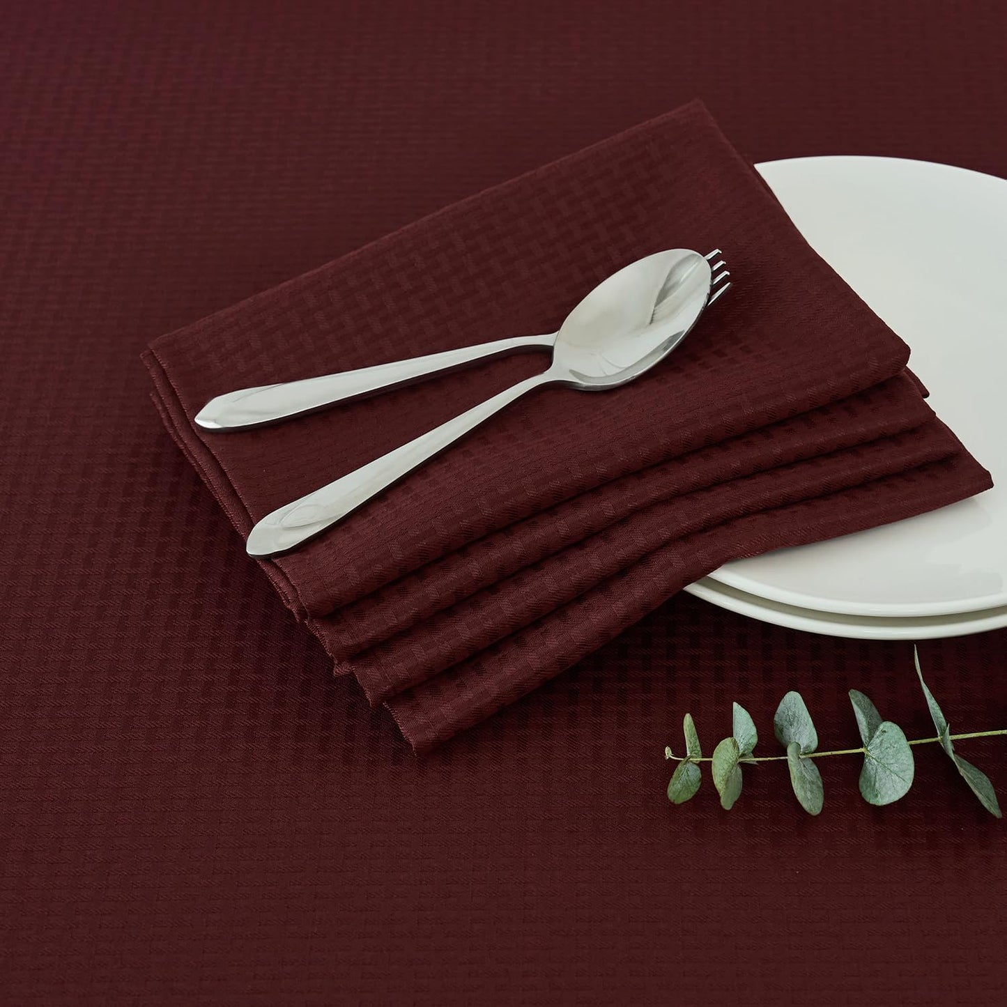 maxmill Cloth Napkins Weaved Texture Pattern Soft Comfortable and Luxury Serviette for Restaurant Family Dinners Weddings Parties and Banquets Set of 4 Pieces, 20 x 20 Inch Burgundy