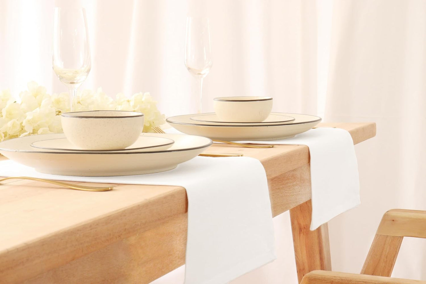 PurpleEssences Set of 12 Cloth Dinner Napkins 100% Cotton 18x18 Inch - Soft Durable Washable - Ideal for Farmhouse Party Spring Summer - Perfect Everyday Use Table Linen - White