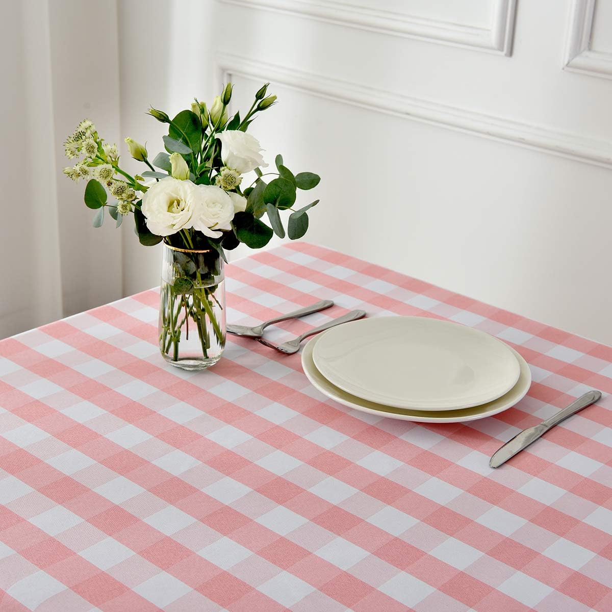 maxmill Checkered Rectangular Tablecloth Water Resistance Antiwrinkle Spillproof Heavy Weight Soft Gingham Plaid Table Cloth for Buffet Banquet Parties Holiday Dinner, 60 x 104 Inch Pink and White