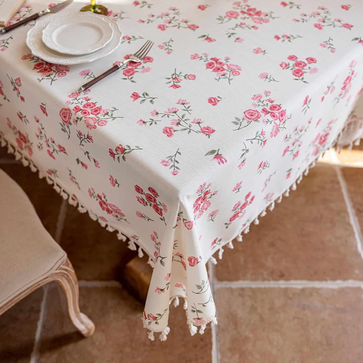 ENJOYBRIDAL Floral Tablecloth - 60 x 84 Inch - Picnic Rectangle Table Cloth Coffee Boho Dining 6-8 Seats Table Cover Farmhouse Kitchen Cute Decorative Camping Furniture Protector