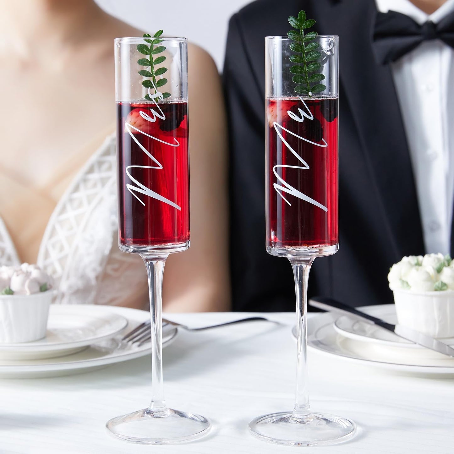 AW BRIDAL Champagne Flutes Set of 2, MR MRS Engraved, Crystal, 6 oz, Cake Cutting Set, Wedding Gift Box, Housewarming Gifts, Engagement Gifts for Couple