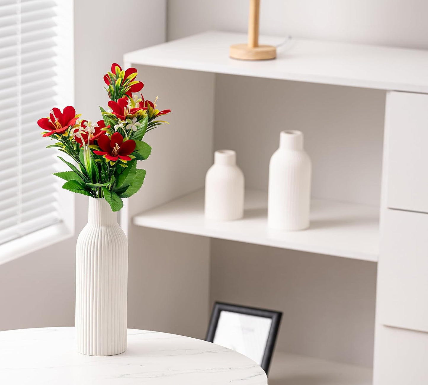 White Ceramic Vase Set of 3, Modern Minimalist Ribbed Small Flower Vase Table Centerpiece Decorative for Home Decor Farmhouse Christmas