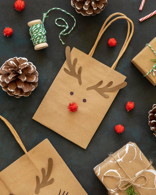 qiqee 100-Packs Brown Paper Gift Bags with Handles Bulk 4.5"×2.5"×6" Mini Size Gift Bags Multiple Uses