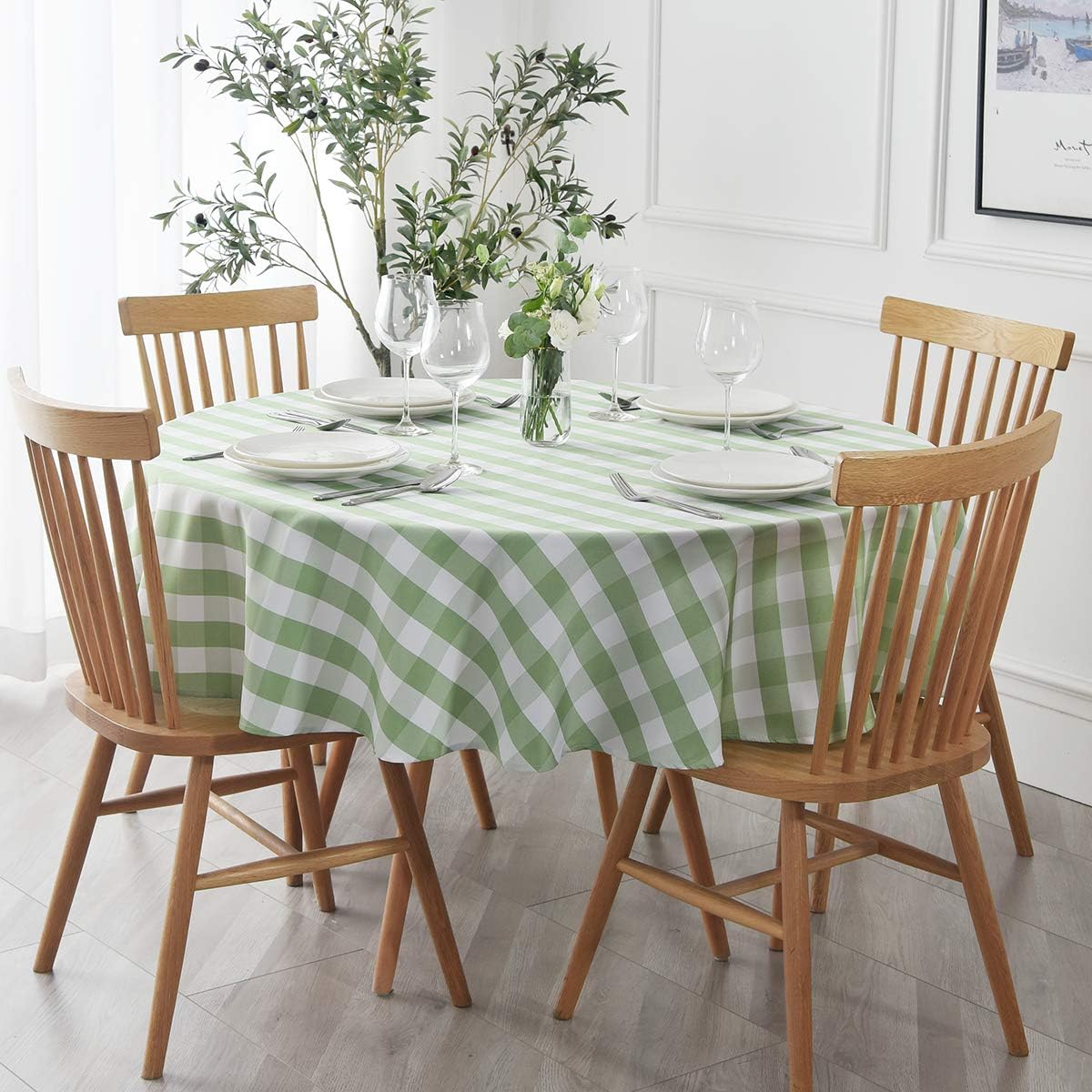 maxmill Round Checkered Tablecloth Spillproof Wrinkle Free Heavy Weight Gingham Table Cloth for Circular Table Cover Buffalo Plaid for Buffet Banquet Parties Holiday Dinner 70 Inch Mint and White