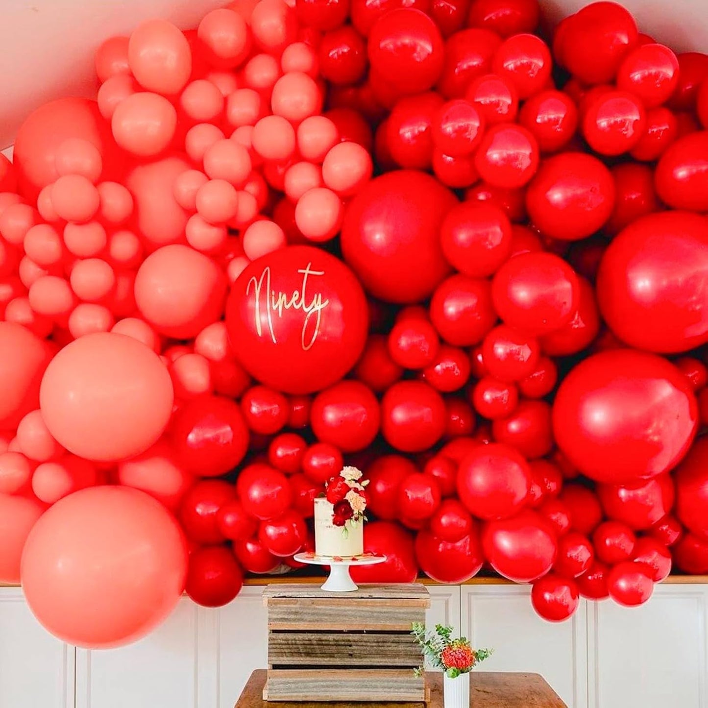 PartyWoo Red Balloons, 50 pcs 12 Inch Matte Red Balloons, Red Latex Balloons for Balloon Garland or Balloon Arch as Birthday Party Decorations, Wedding Decorations, Baby Shower Decorations, Red-Y57