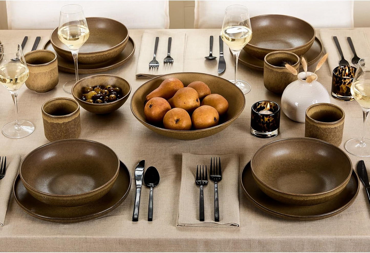 Solino Home Natural Linen Tablecloth 60 x 84 Inch - 100% Pure Linen Table Cloth for Rectangle Tables - Fete, Machine Washable Tablecloth for Fall, Autumn, Thanksgiving, Christmas, Holiday