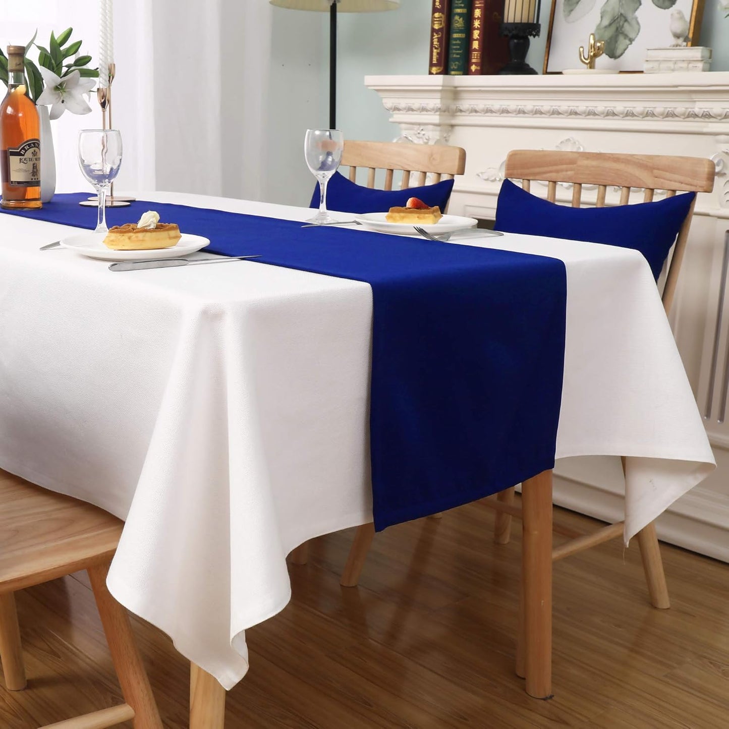 DUALIFE Royal Blue Table Runner 14x108 Inch Long Solid Color Thick Polyester Decorative Cloth Handcrafted for Wedding Party Birthday Graduations Hotel Restaurant Banquet Catering Services Event
