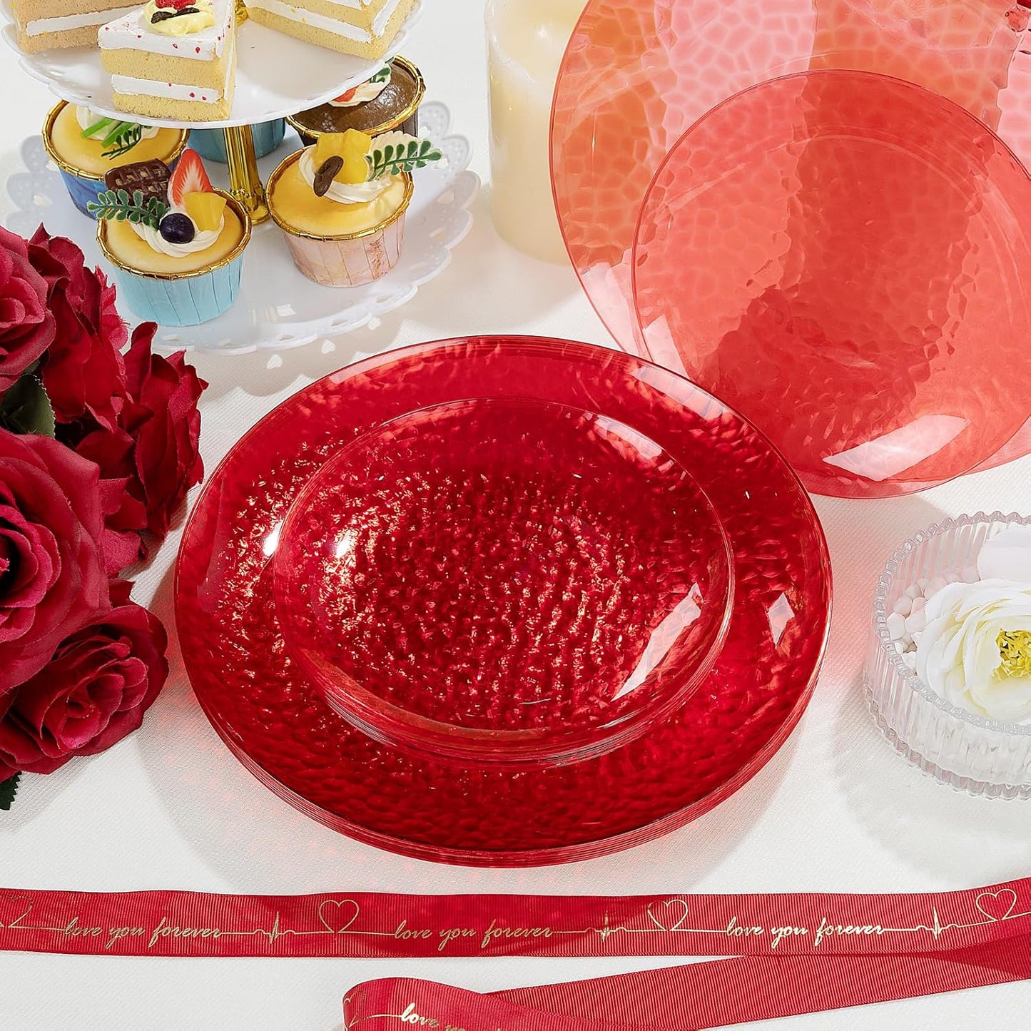 Rubtlamp 60 Pcs Christmas Plasitc Plates, Heavy Duty Red Plates Disposable,Clear Red Disposable Plates, red Hammered Plastic plates Include 30 Dessert Platos, 30 Dinner Platos for Party