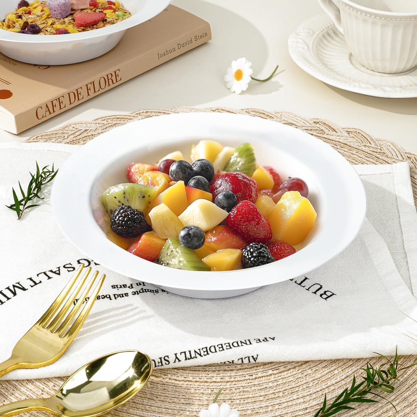 BESTVIP 200PCS White Plastic Bowls, 12 Oz Disposable Bowls Disposable Bowls for Christmas, Thanksgiving, Parties, Wedding, Soak Proof Bowls for Breakfast, Lunch, and Dinner Meals