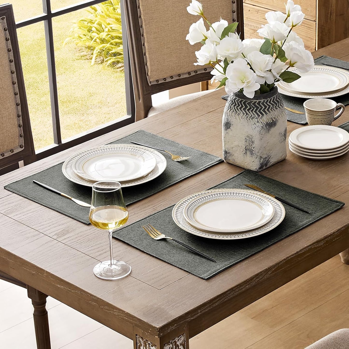 Romanstile Cloth Placemats Set of 6-12 x 18 Inch, Heat Resistant Double Layered Thickened Burlap Place Mats, Washable Faux Linen Farmhouse Table Mats for Kitchen/Dining/Party/Outdoor, Dark Grey