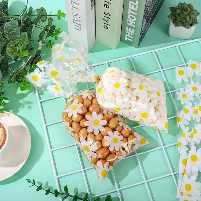 Whaline 100Pcs Daisy Cellophane Bag with Gold Twist Ties White Flower Plastic Candy Cookie Bags Floral Cello Goodie Bags for Spring Summer Boho Hippie Daisy Flower Party Birthday Baby Shower Wedding